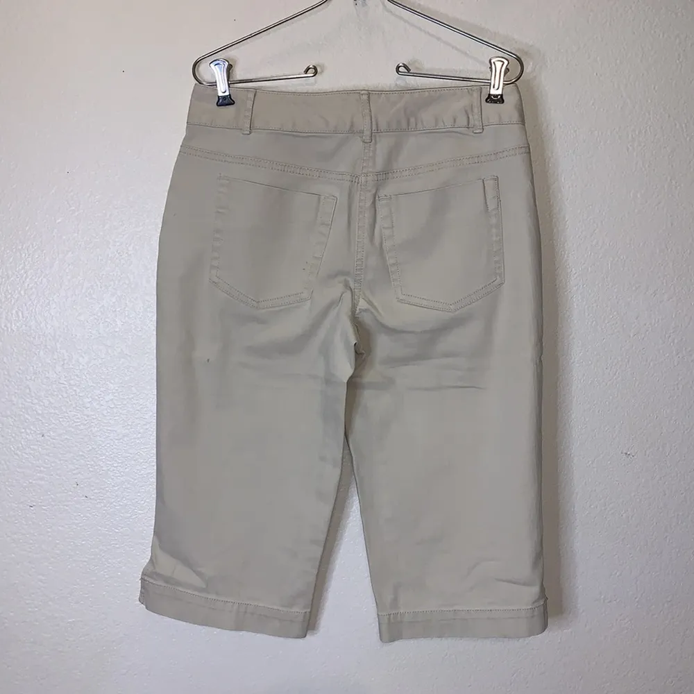 IZOD  Jeans Stretch beige wide leg capri pants - Image 4