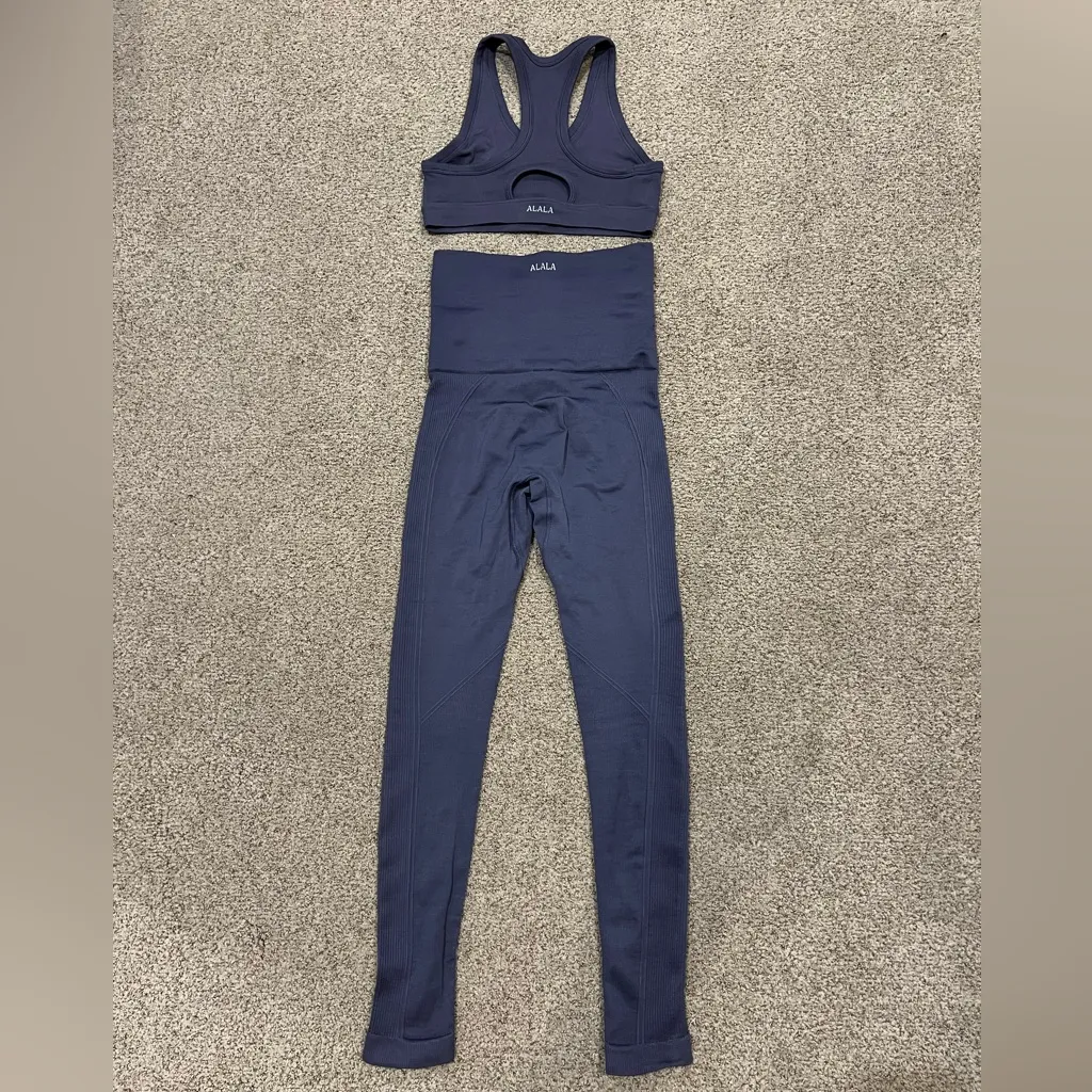 Alala Barre Seamless Sports Bra and Leggings Workout Set - Image 10