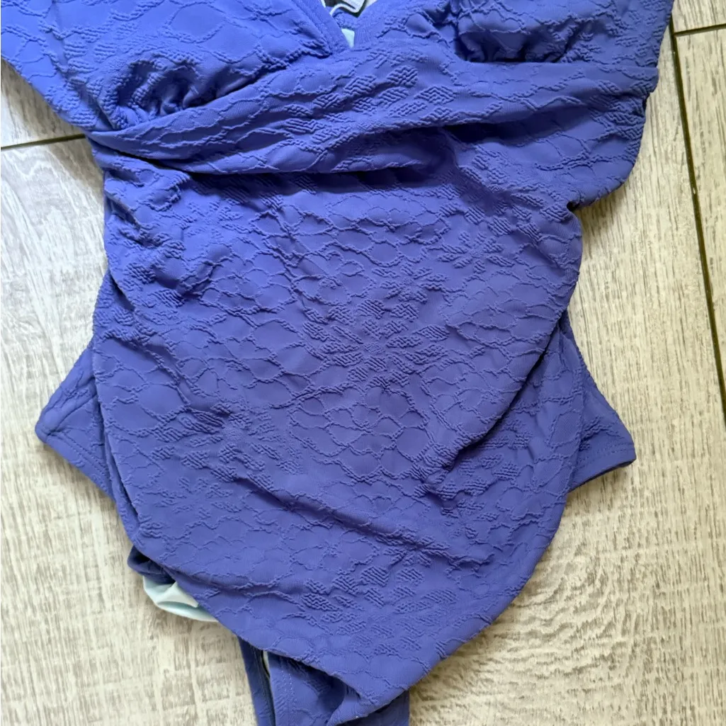 Cupshe Women's One Piece Swimsuit - Image 3