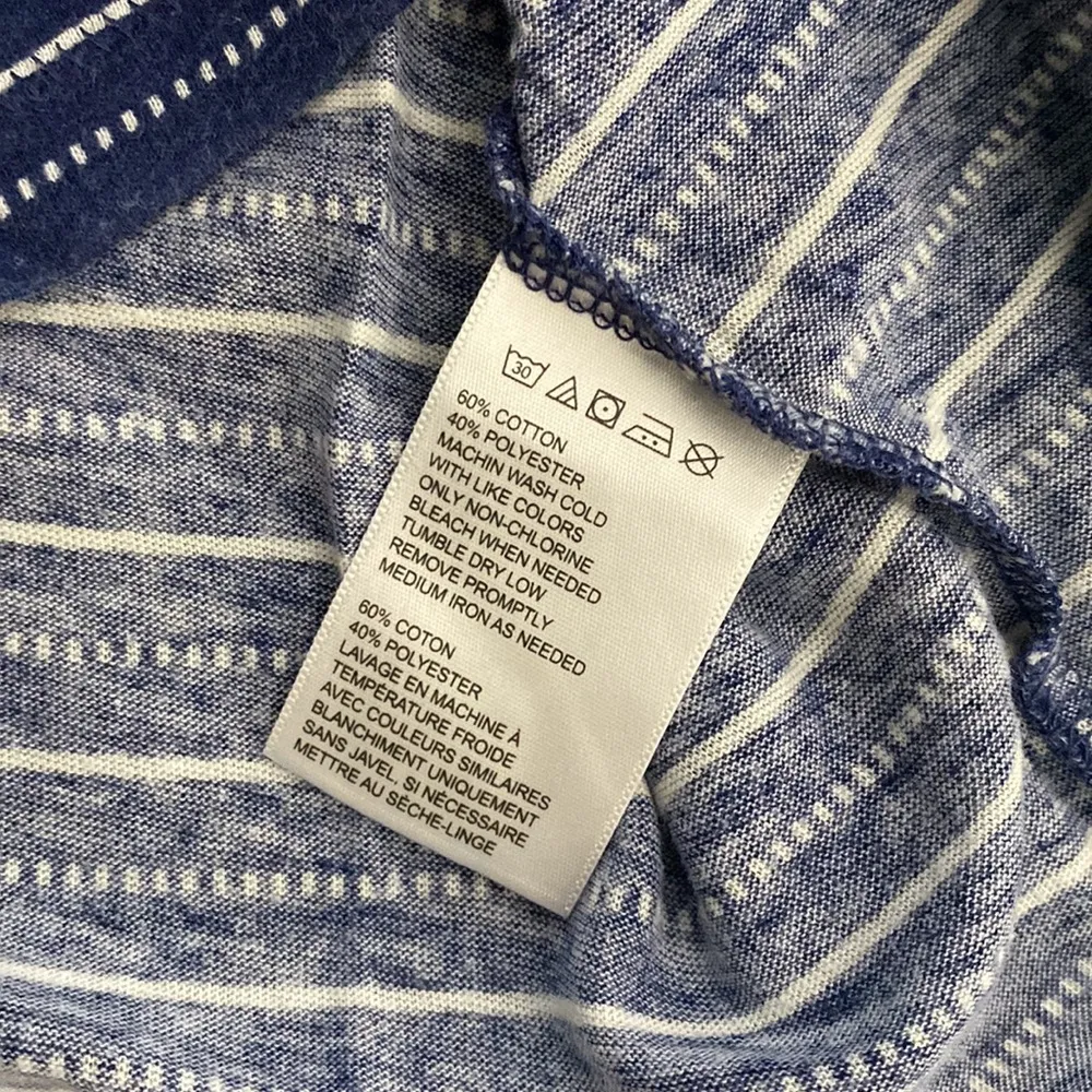 BDG  Navy Striped v neck tee - Image 6