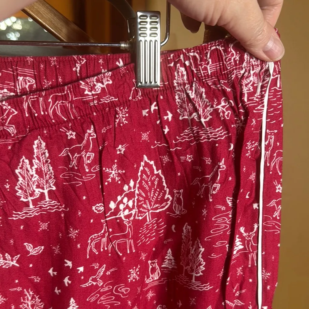 NIP Victoria’s Secret Red Winter Reindeer  Jogger Pajama Pants Size XL - Image 4