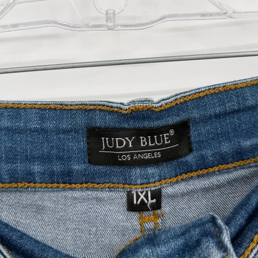 Judy blue jean shorts 1xl‎ - Image 3
