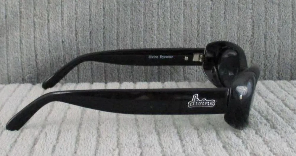 New Divine Eyewear Athena Black / Smoke Sunglasses - Image 5