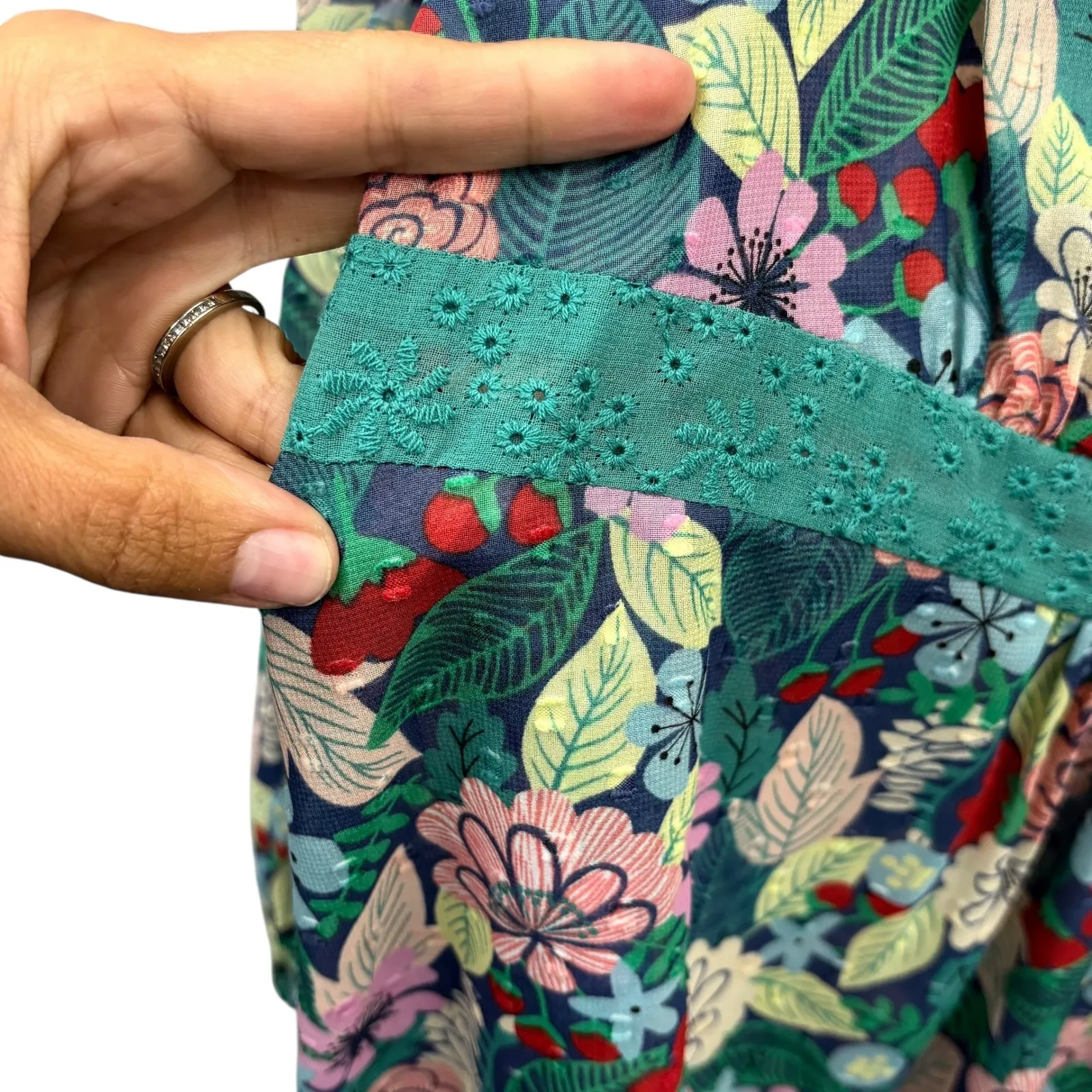 Matilda Jane Women's Floral Print Long Sleeve Blouse‎ Lace Trim Peasant V Neck L - Image 7