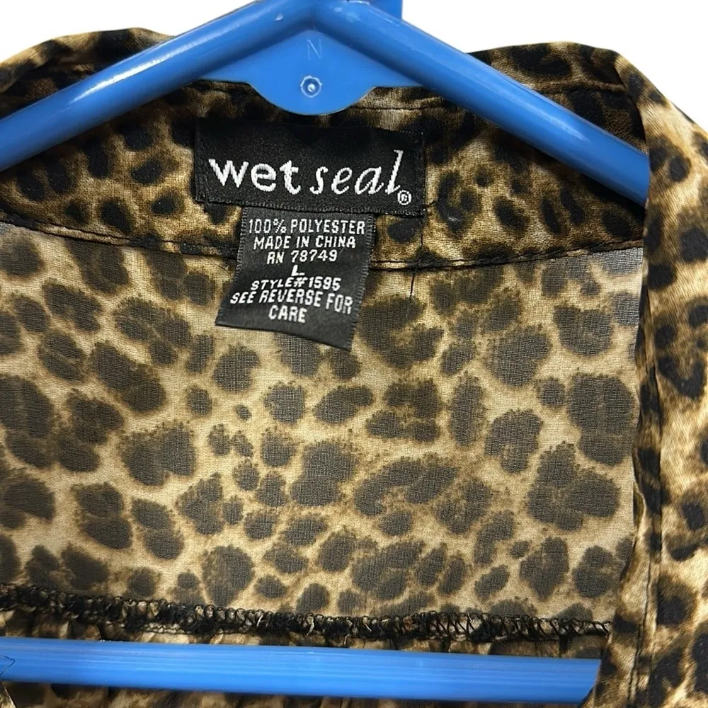 Wet Seal Animal Print Button Up Sleeveless Semi Sheer Pocket Blouse Top Womens L - Image 8