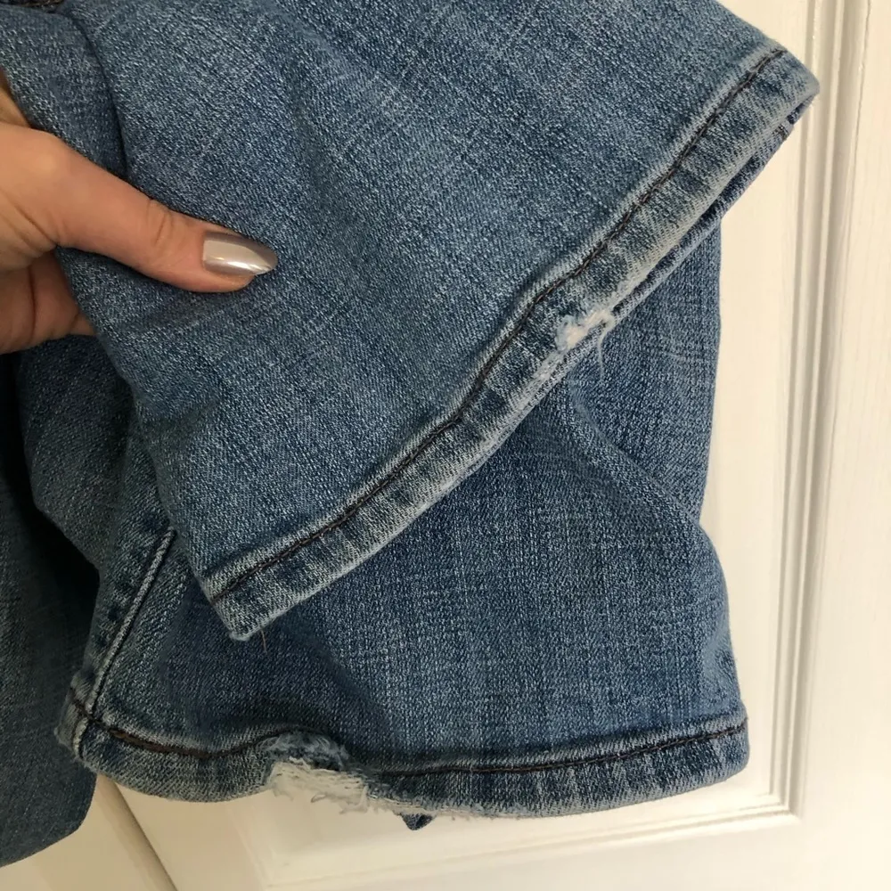 Vintage Levi’s Boot Cut 515 Light - Mid Wash Jeans Size 6L - Image 11