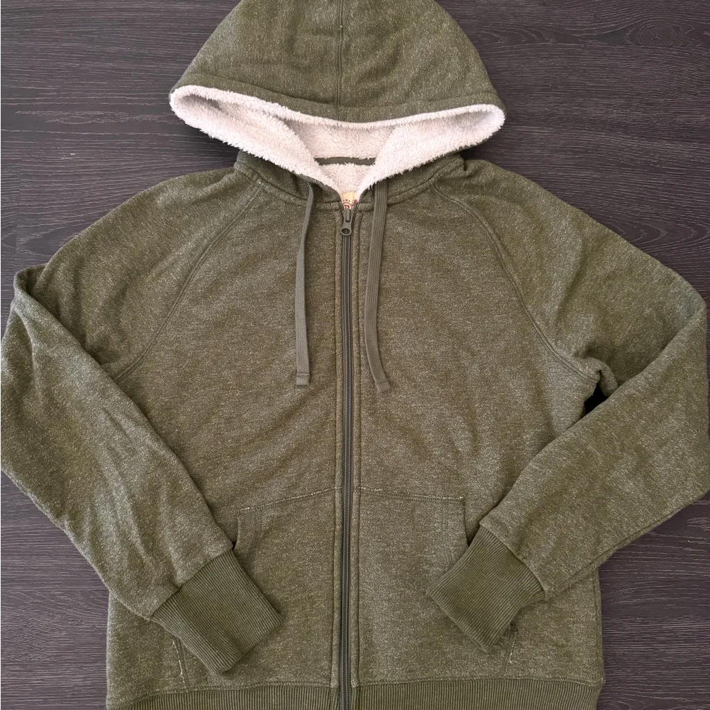 Womens Soft Fluffy Durable Olive Green
Thick Zip Up Hoodie Jacket Size Medium - Image 2