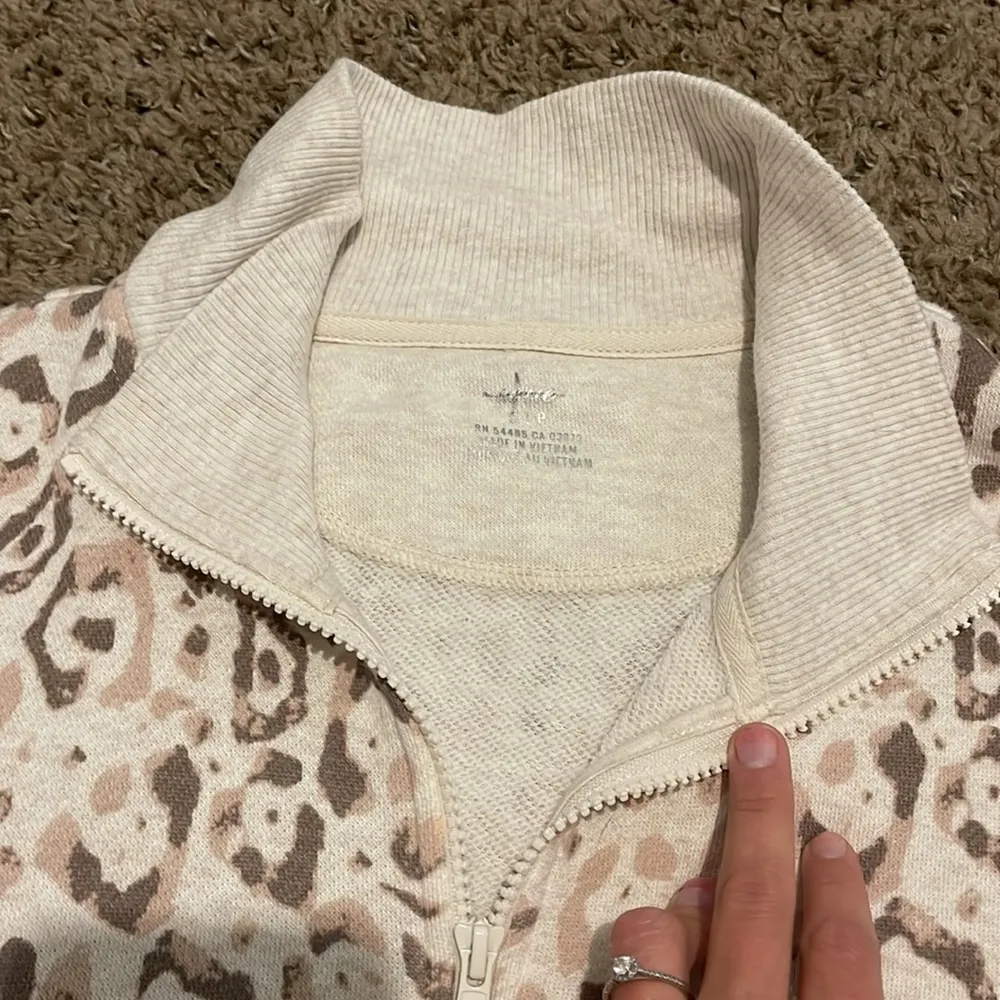 Aerie hoodie--size small-oversized - Image 4