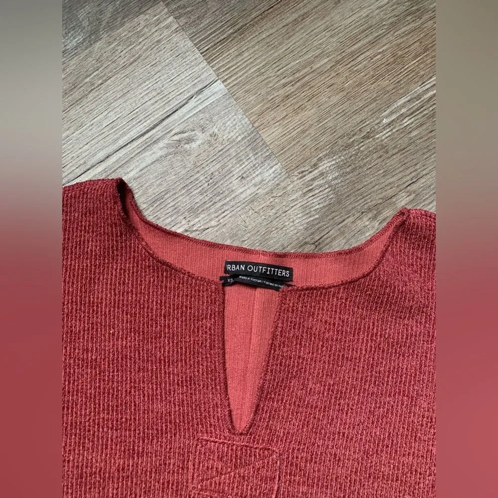 Urban Outfitters Boxy Oversize V-neck Long Sleeve Pullover Top Red Burgundy XS - Image 3