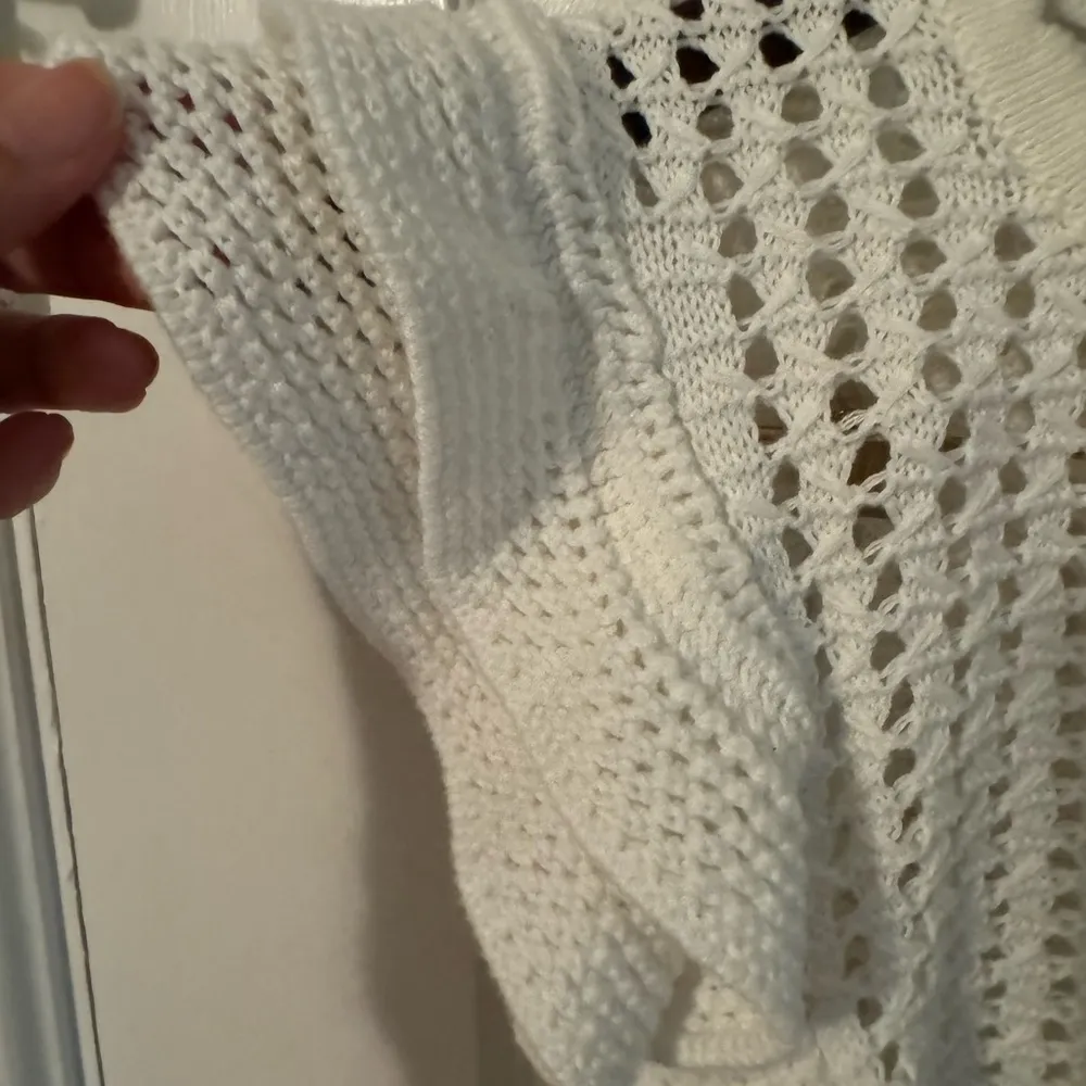 Gap White Flutter Sleeve Crochet Short Sleeve Sweater | XS - Image 3