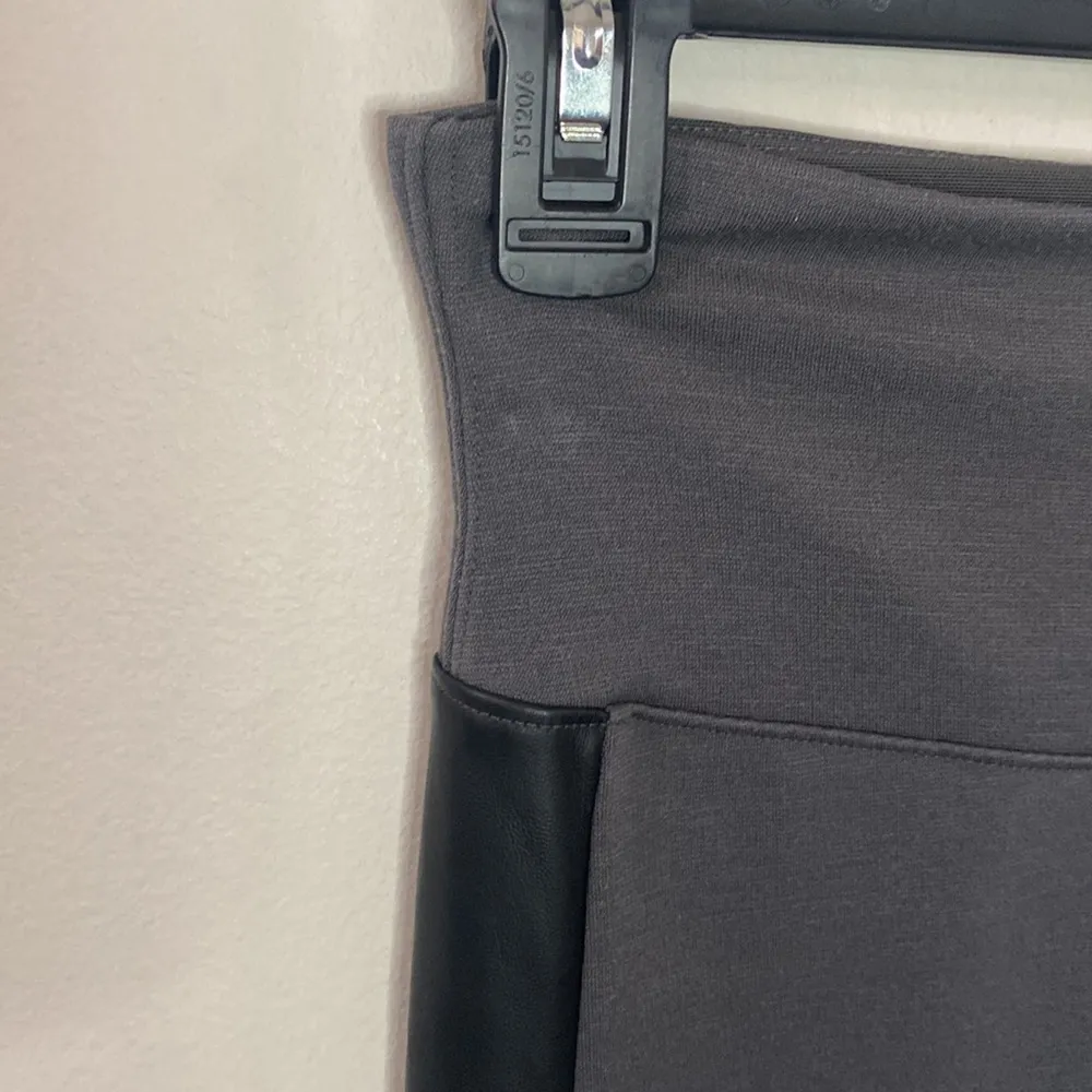 Assets by Spanx red hot label grey high waist leggings with tuxedo stripes sz S Gray - Image 5