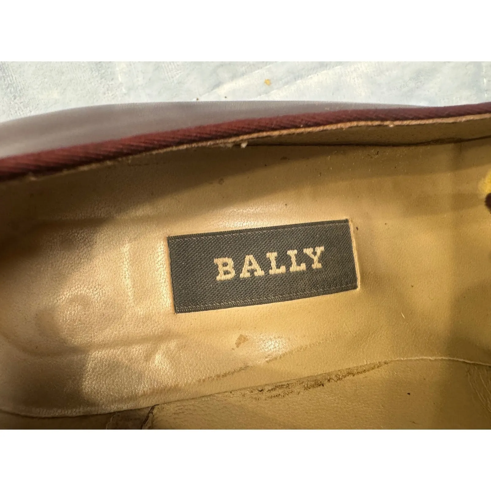 Bally Pointed Toe Heels Burgundy Leather Gold Ornament Made in Italy‎ Brown Size 7.5 - Image 6