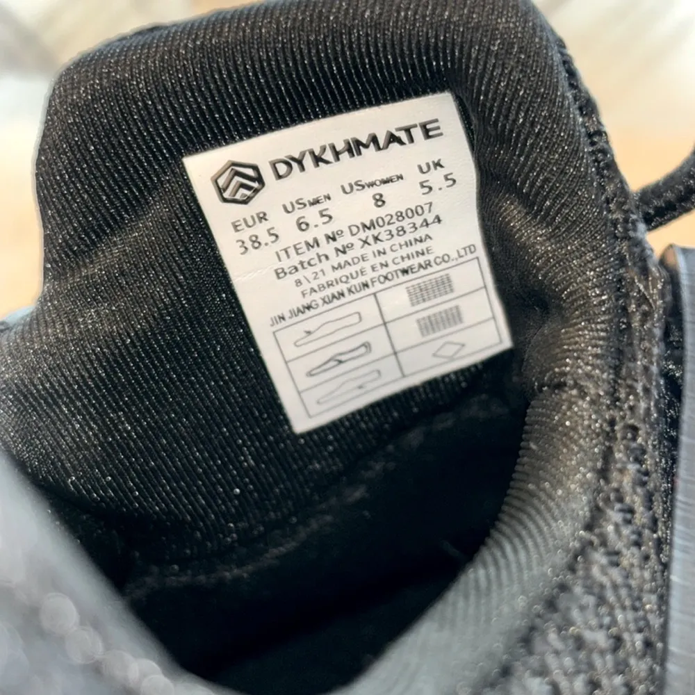 DYKHMATE New without Tags women’s lightweight mesh running shoes size 8 Black - Image 7
