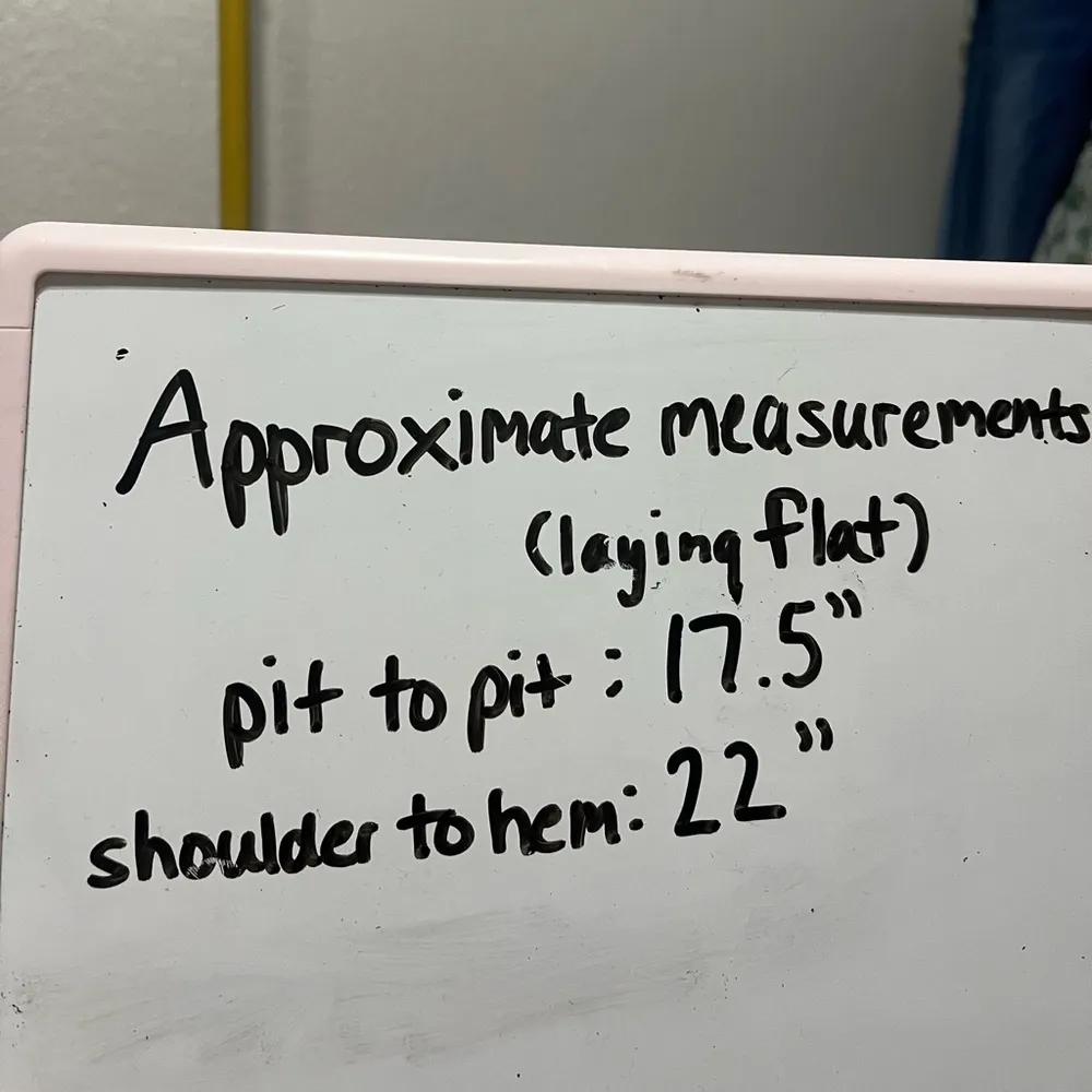 ALICE + OLIVIA Hallie cold shoulder velvet top - Image 7