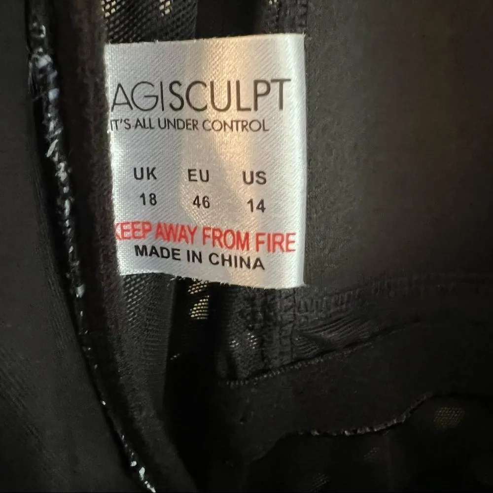 Magicsculpt Retro polkadot one piece Colorblock swimsuit NWT Black Size 14 - Image 5