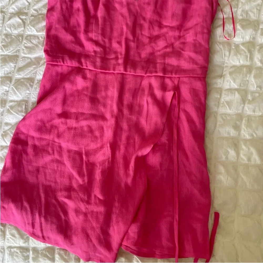 Superdown Karen hot pink side tie romper Xs - Image 8