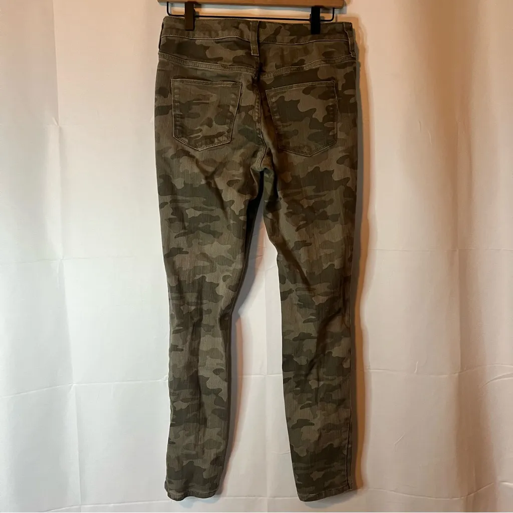 Universal Thread Olive Camo Skinny Jeans - Image 2