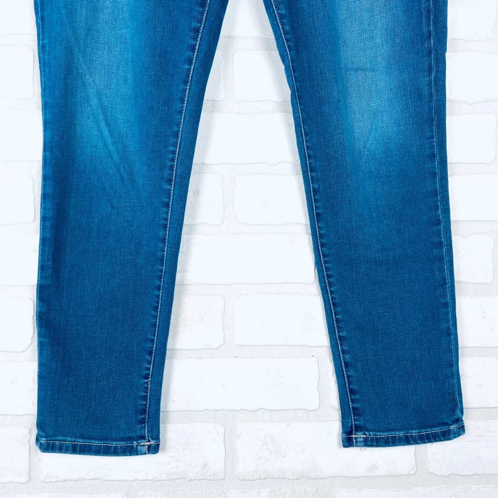 Arizona Jean Co. Women's Blue Denim Jeans Size 11‎ Regular Wash - Image 2