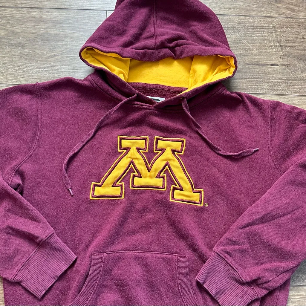 Minnesota Gophers Burgundy Hoodie Size L - Image 5
