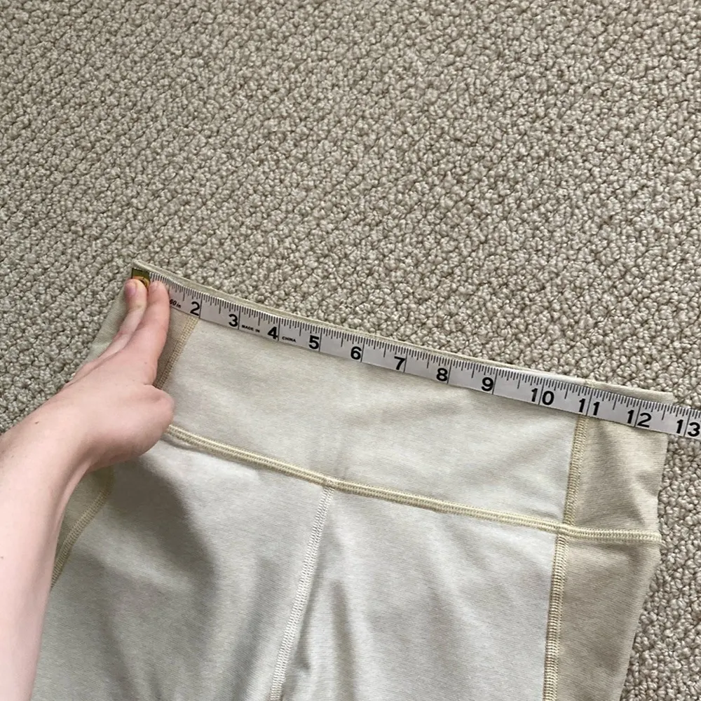 Outdoor Voices 7/8 Tri-Tone Warmup Leggings Worn Twice Small Yellow Beige VEUC - Image 6