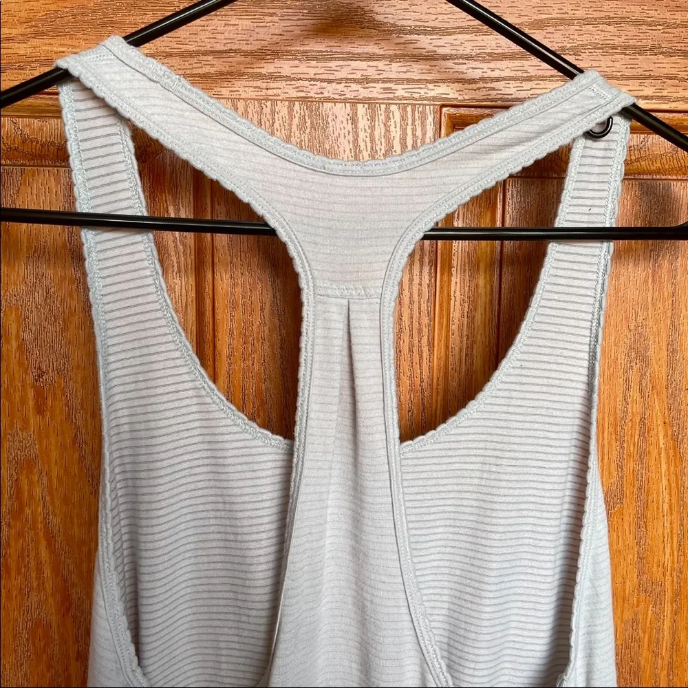 Lululemon 105 F Singlet Tank Top - Image 12