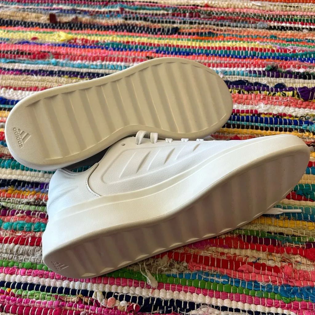 NEW Adidas ZNTASY Off White Tennis Sneaker GZ2297 Women's Size 8 - Image 9