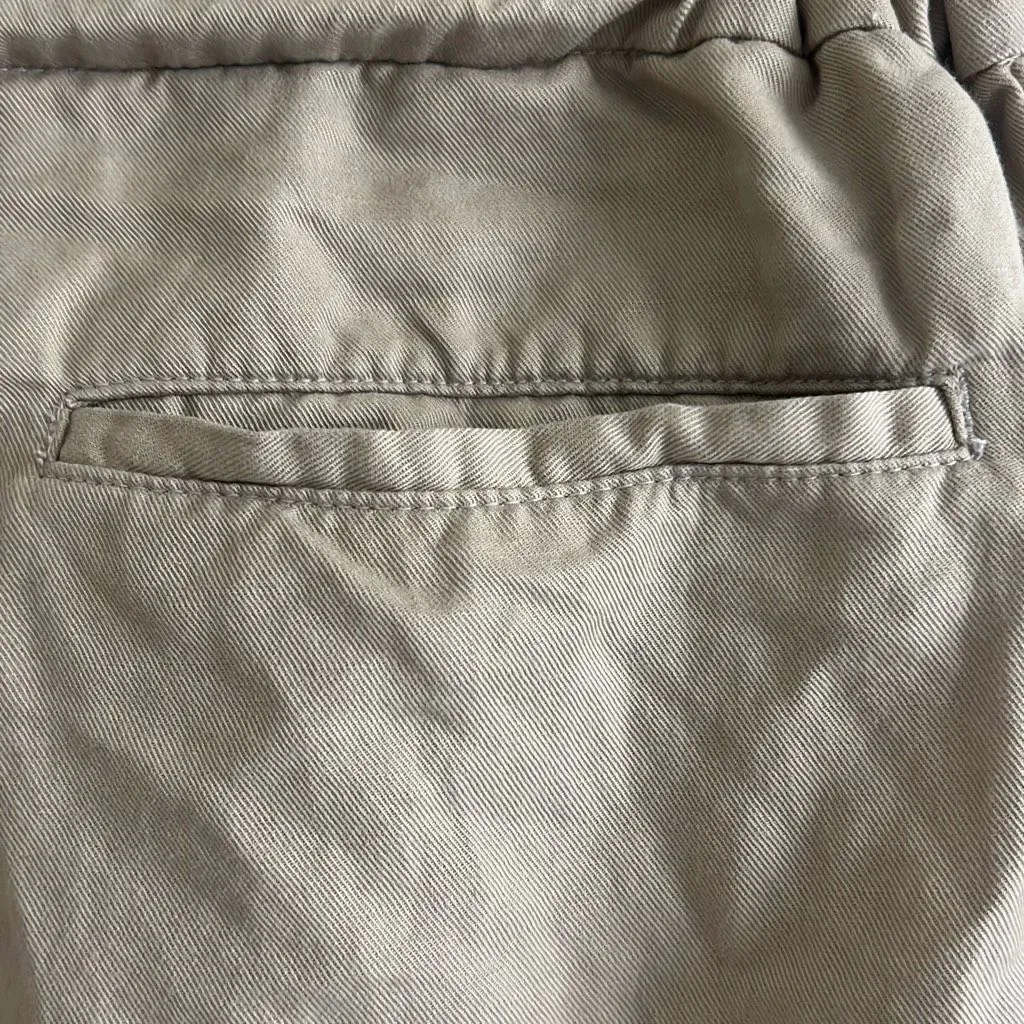 ✨Aritzia Wilfred Free Khaki Sz Large Shorts✨ - Image 3