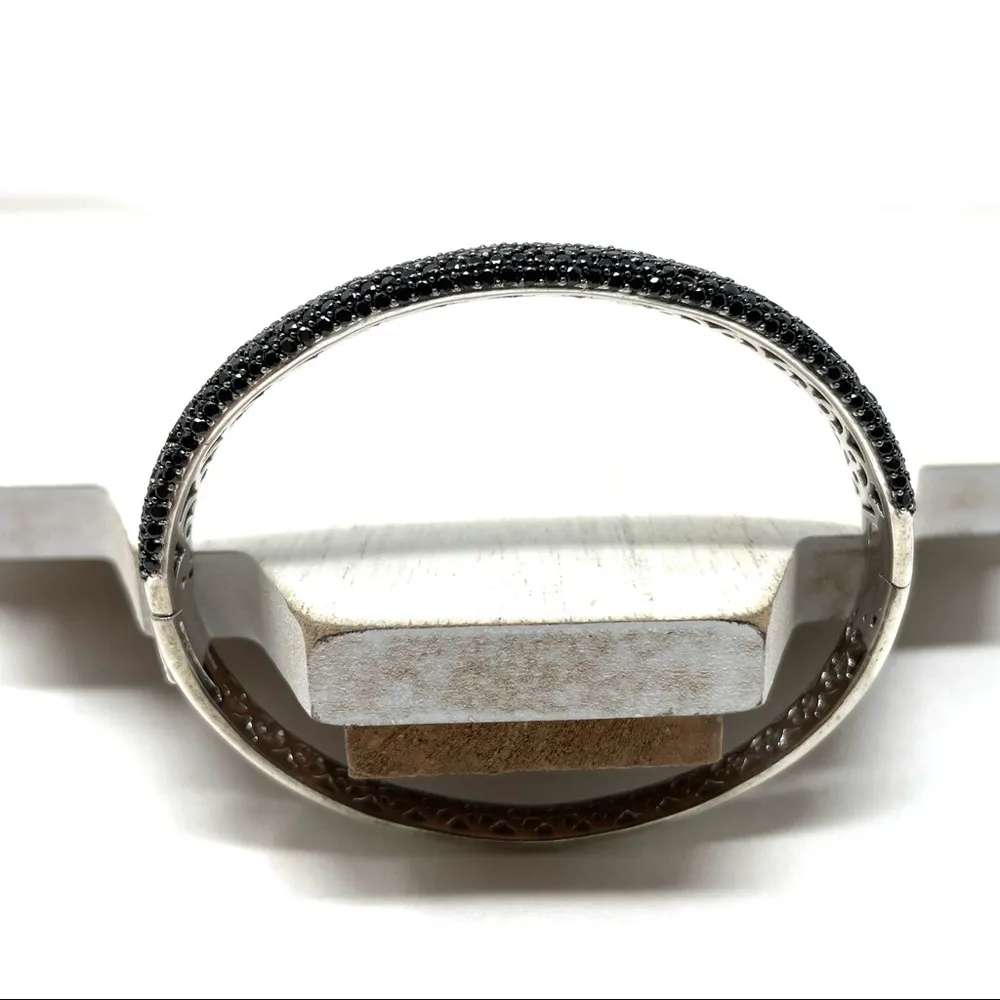Sterling silver, black crystals latch bangle bracelet - Image 5