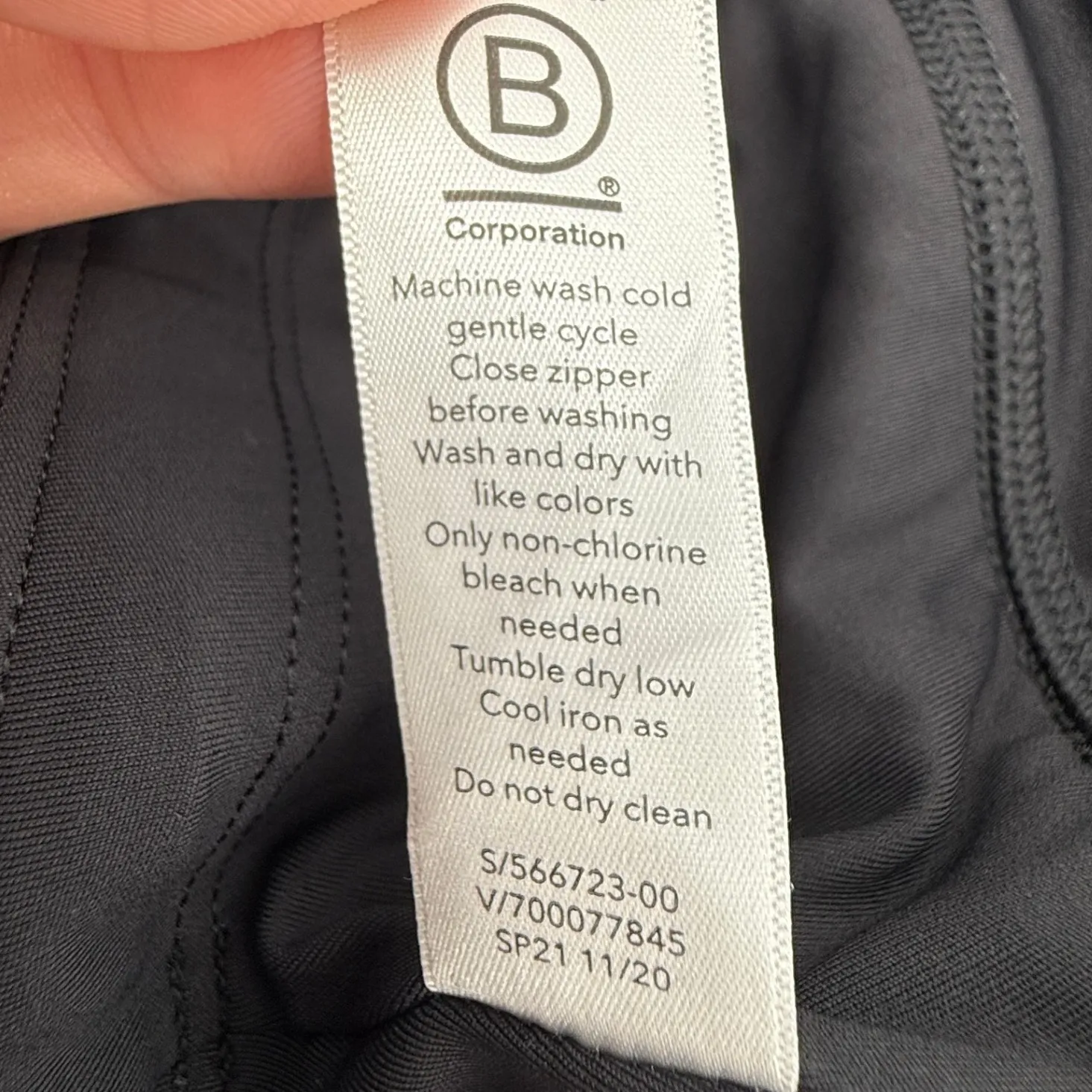 Athleta Run With It‎ Skort 16" High Rise Black Women 2X Built-In Shorts Pockets - Image 7