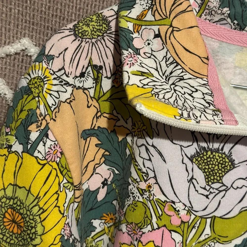 Vera Bradley Floral Quarter Zip Pullover Sweater Sweatshirt - Image 3