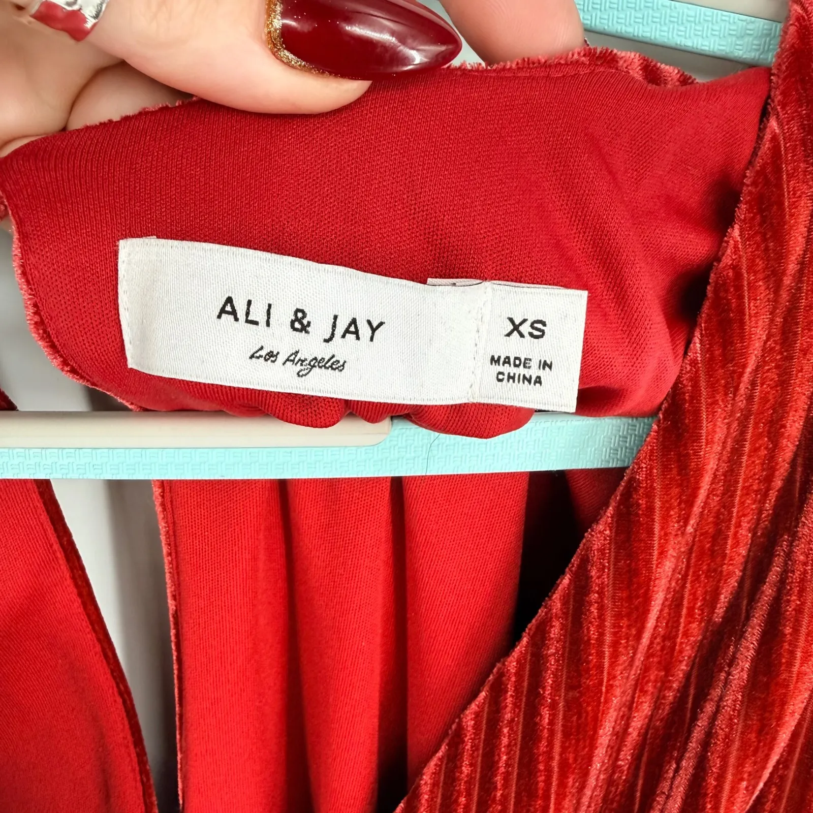 ALI & Jay Samantha Burgundy Velvet Plunge Surplice Neck Wide Leg Jumpsuit XS - Image 4