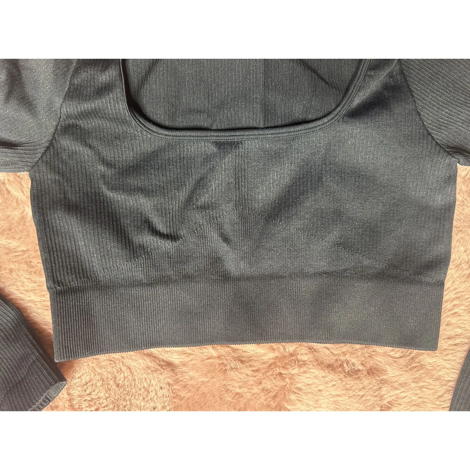 Women’s Cropped Long Sleeve Workout Top QQQ Size M Black Square Neck Thumb Holes Size M - Image 6