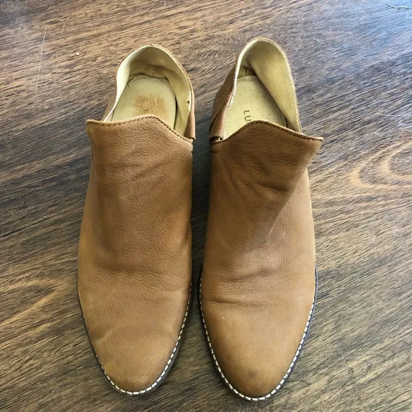 Preowned lucky brand bootie shoes - size 8 - Image 2