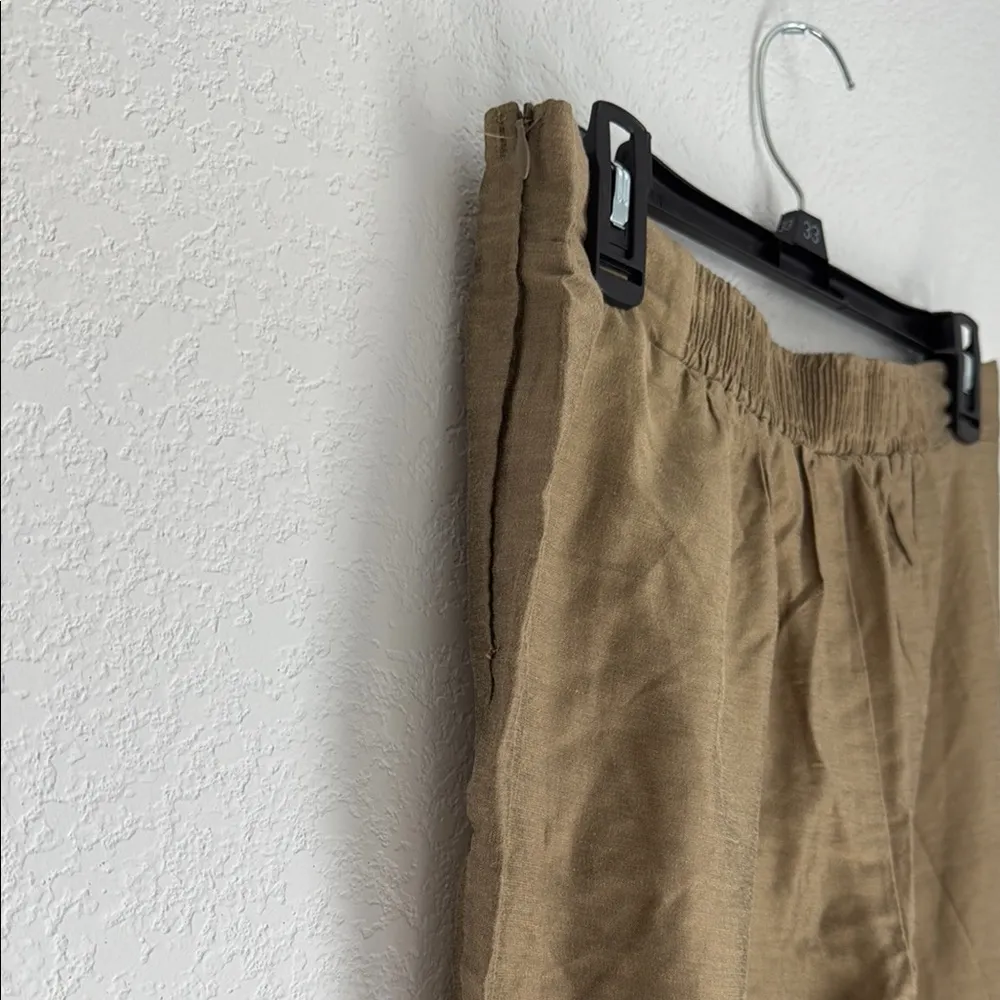 Tan Pantsuit with Classic Design and Versatile Style Size 10 - Image 6