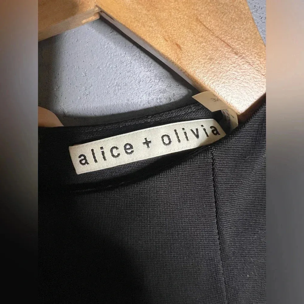 Alice & Olivia Ivy Cutout Shoulder Sleeveless Wide Leg. Size 4 - Image 9