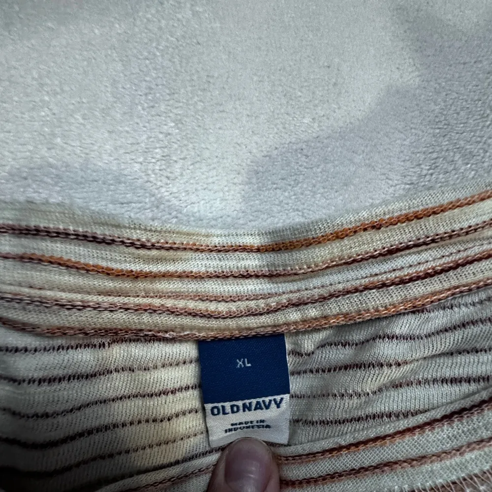 Long sleeve striped shirt, old navy XL - Image 6