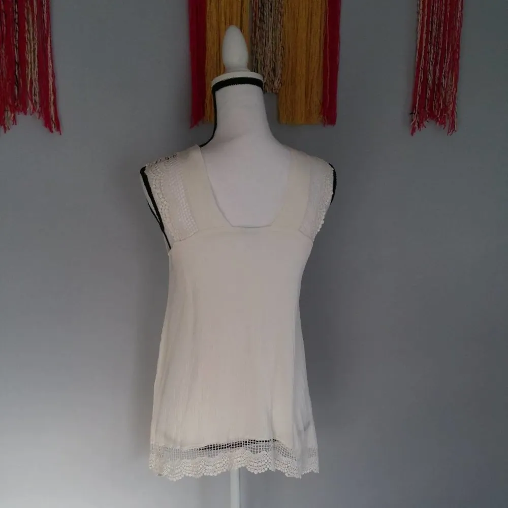 Kimchi Blue Sleeveless Cotton Shirt Size Medium - Image 2