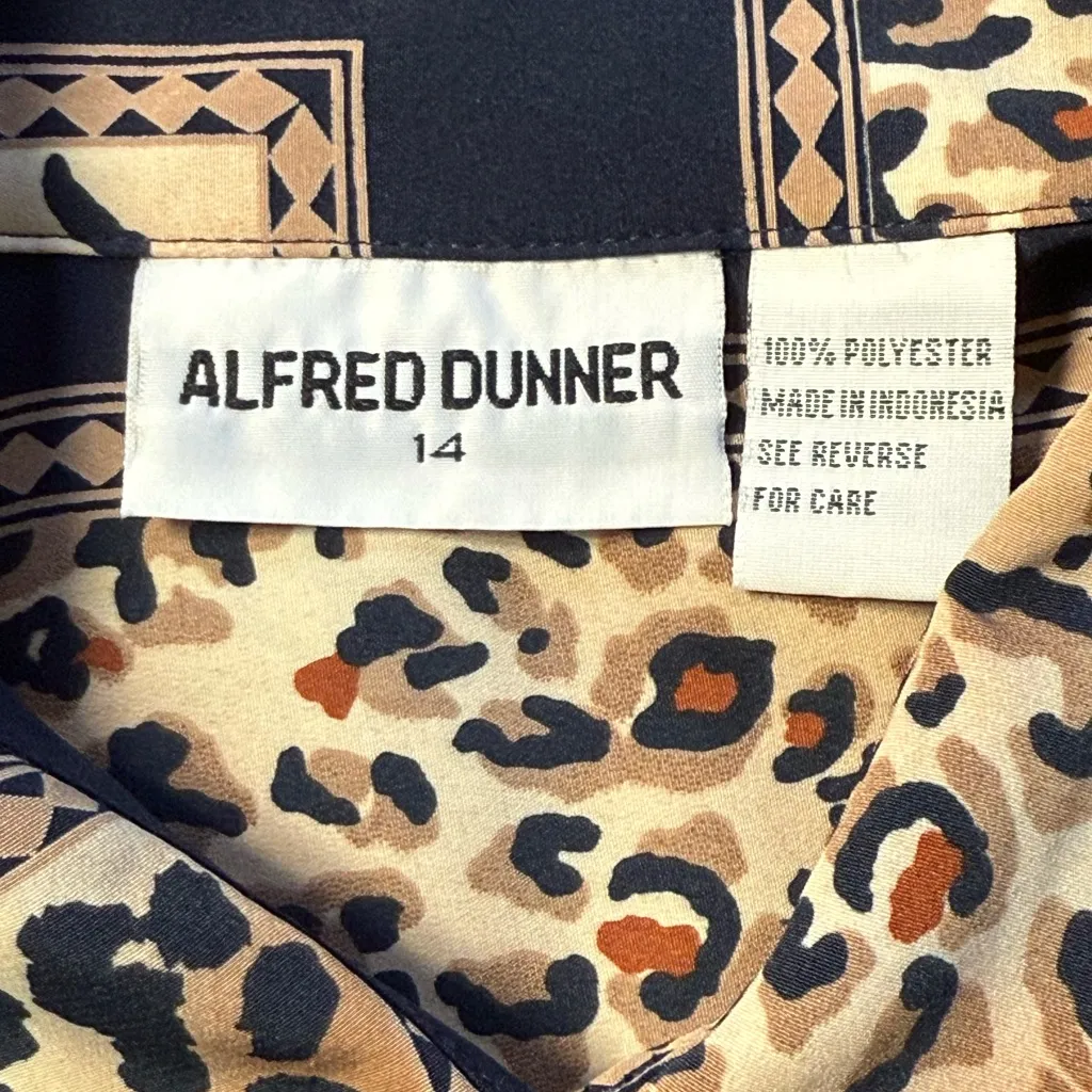 Alfred Dunner  Vintage Animal Print Button-Up Blouse Size 14 - Image 2