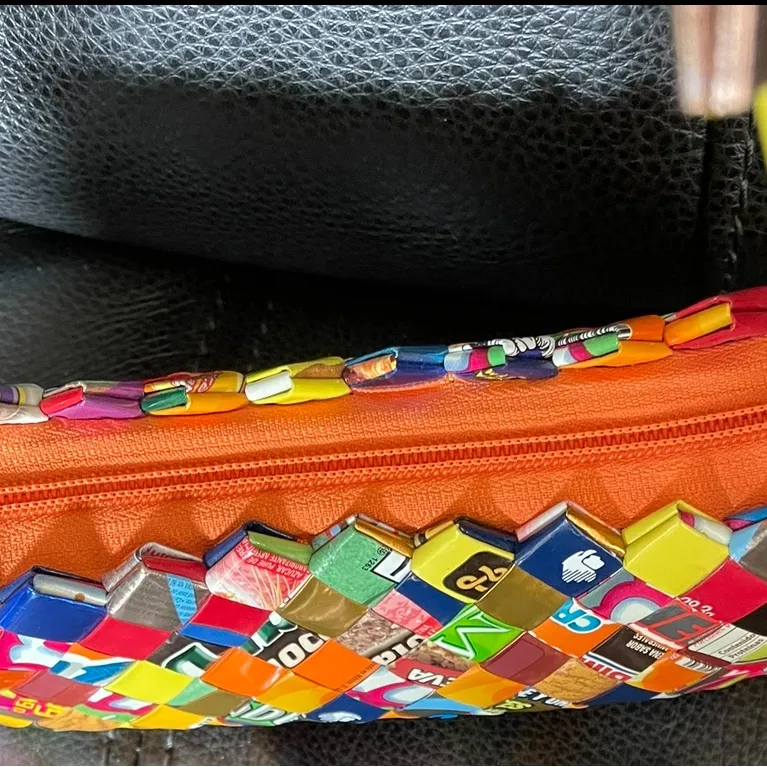 Vintage Y2K Candy Wrapper Shoulder Bag 2000s Trendy Retro Novelty Excellent Cond Red - Image 4