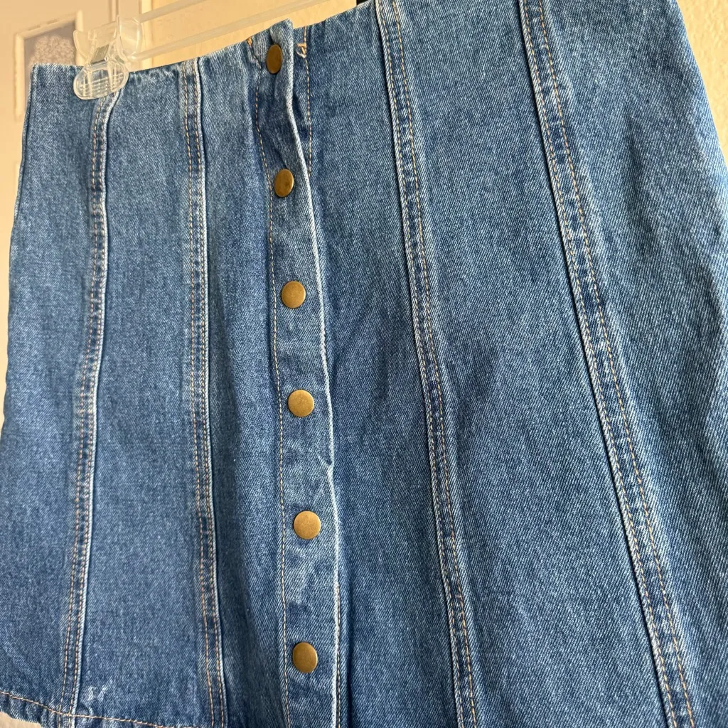 Denim Button Front A Line Mini Skirt 90s Y2K Blue Women's Size Medium Jean Skirt - Image 3