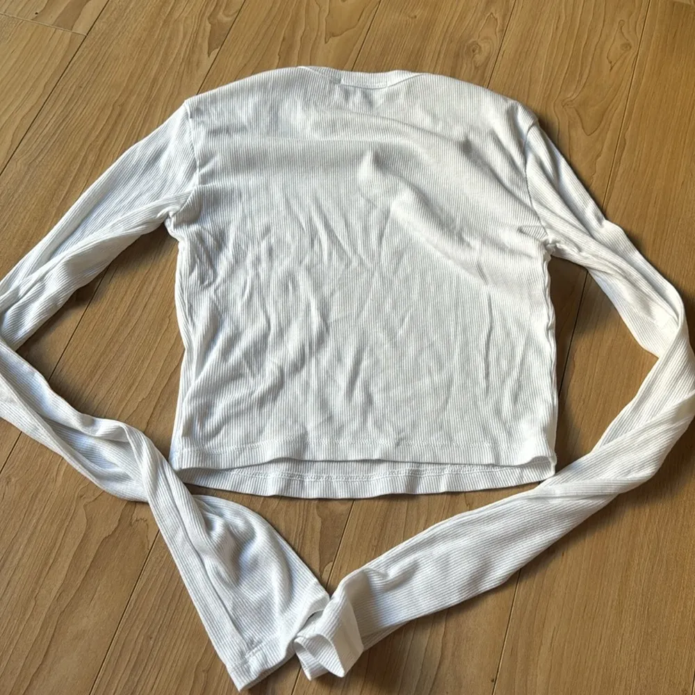 Cotton citizen long sleeve - Image 3