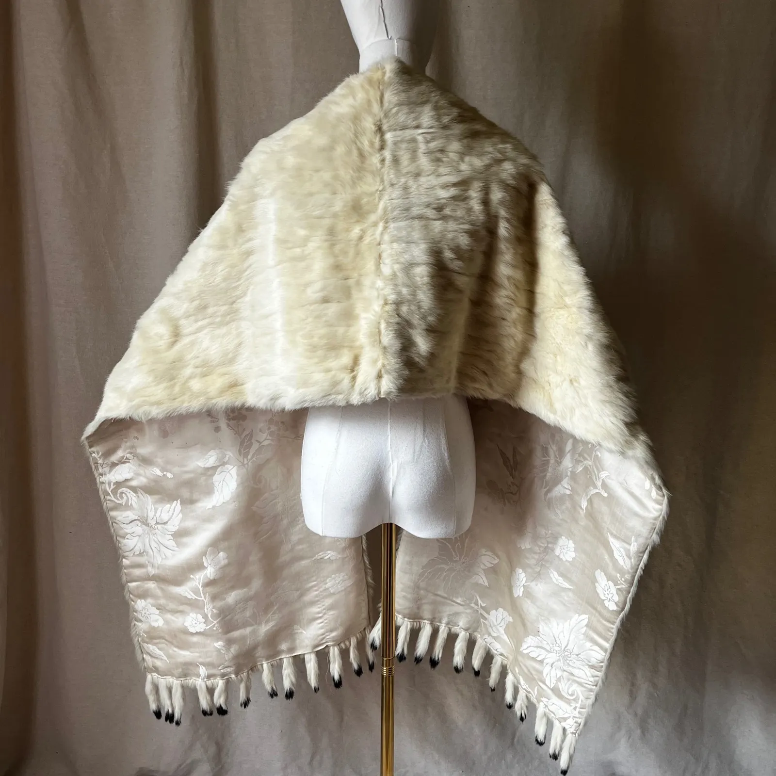 Vintage Buttercream Rabbit Fur Bridal Wrap w/ Black Tipped Tails‎ 43" Long Size undefined - Image 8