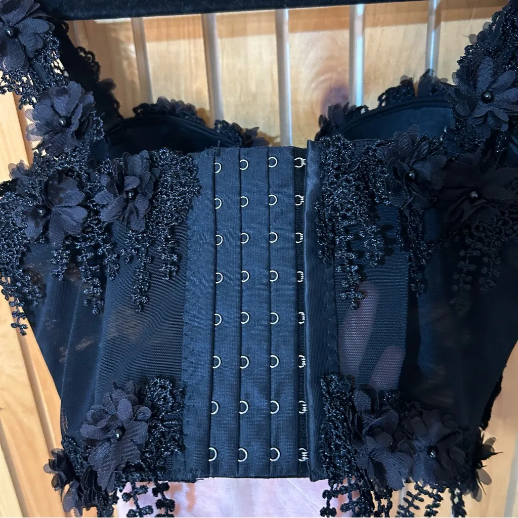 Floral Butterfly Applique Crop Tank Top Dark Romantic Whimsigoth Witchy Fairy Black - Image 7