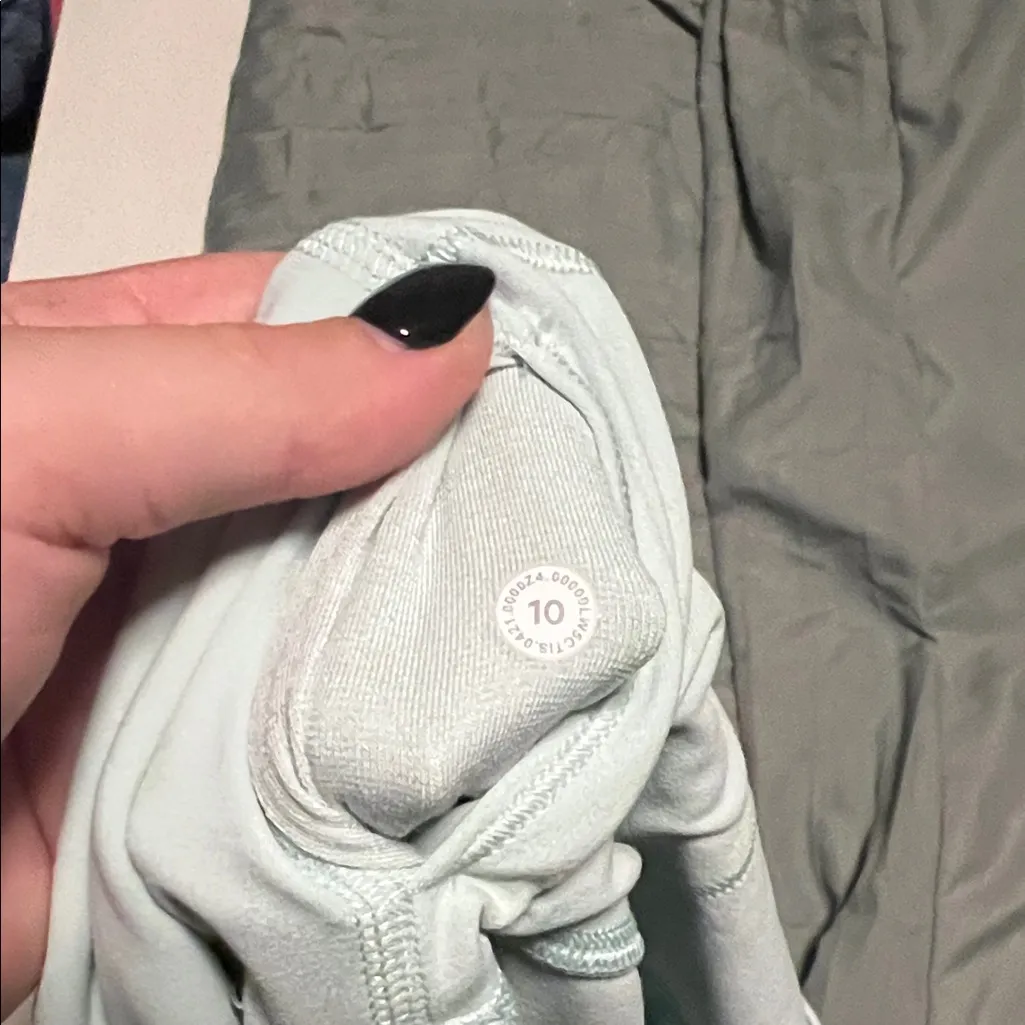 Lululemon Align Mint Green Leggings - Image 2