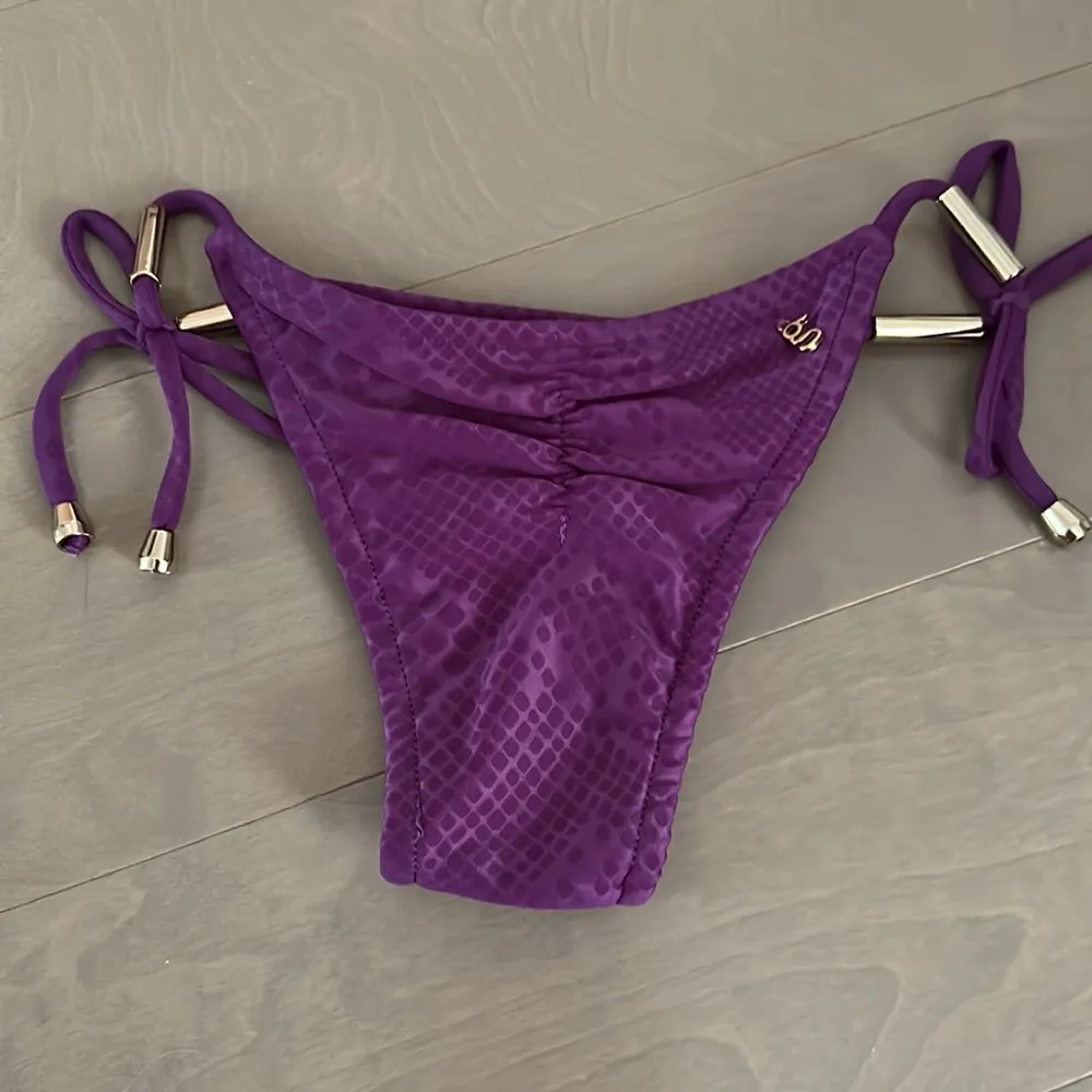 Never worn Guria Brazilian bikini - Image 4