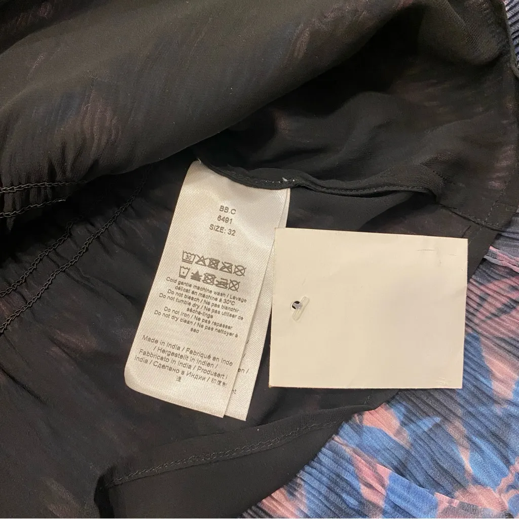 NWT 🌟GANNI🌟 PLEATED FLORAL PRINTED PEPLUM SMOCKED BLOUSE SZ 32 or 0 - Image 8