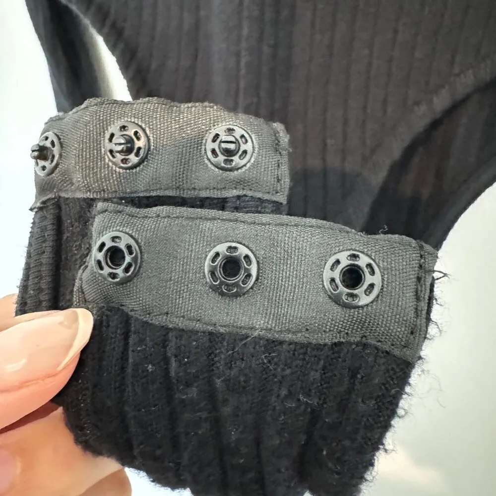 Free The Roses‎ Knit Henley Bodysuit Black Size L - Image 6