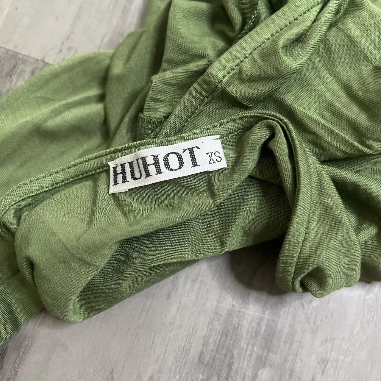 Cropped Long Sleeve Ballet Style TShirt Green Size XSmall - Image 3