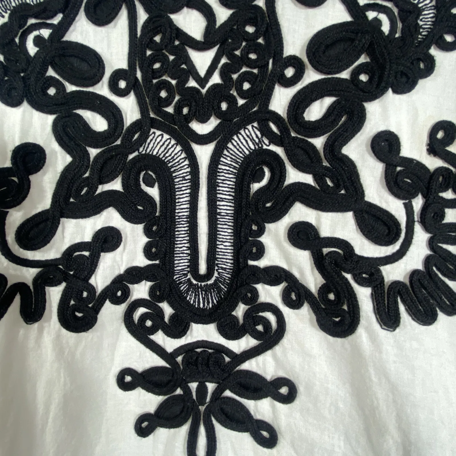 La Blanca Tunic Top Or Cover Up Resort Wear Small White Crochet Trim Island Chic - Image 3