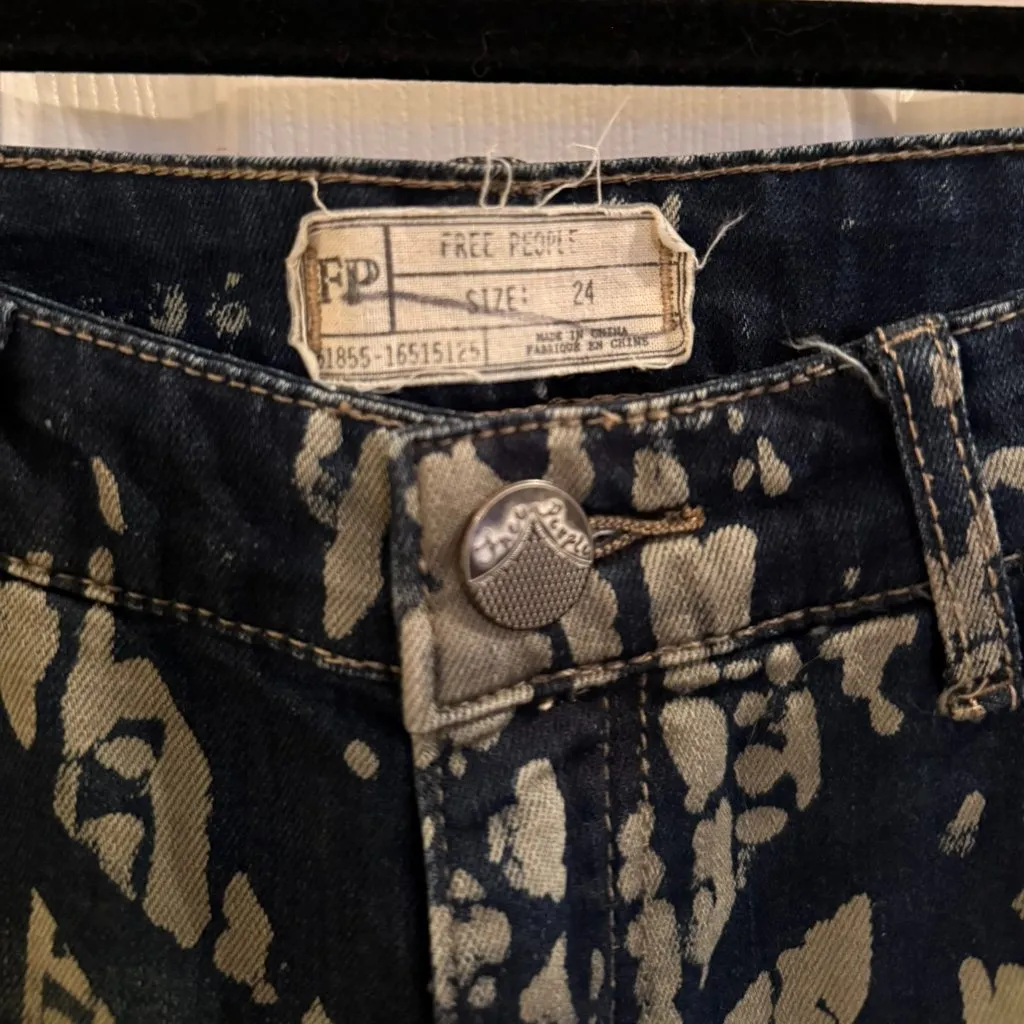 Free People Mantra Bali Flare Stretch Jean Denim Print 24 RARE - Image 6